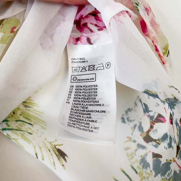 H&M Sheer Floral-Print Sleeveless Blouse - Picture 7 of 7